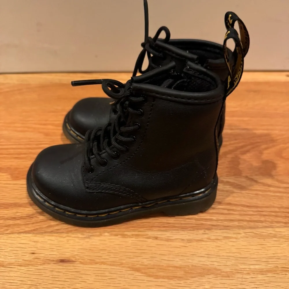 Dr. Martens Toddler 1460 Softy T Leather Lace Up Boots Black Zip Up- 7 US